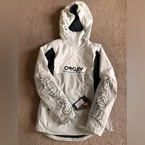 NWT Oakley Women’s Insulated Quarter Zip Ski/Winter Jacket